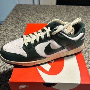 W Nike Dunk Low 12
